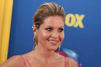 Atriz de ''Fuller House'' compartilha como a mensagem de perseverança de Deus a guiou, destacando seu sucesso e desafios. Foto: Jordan Strauss/Invision/AP