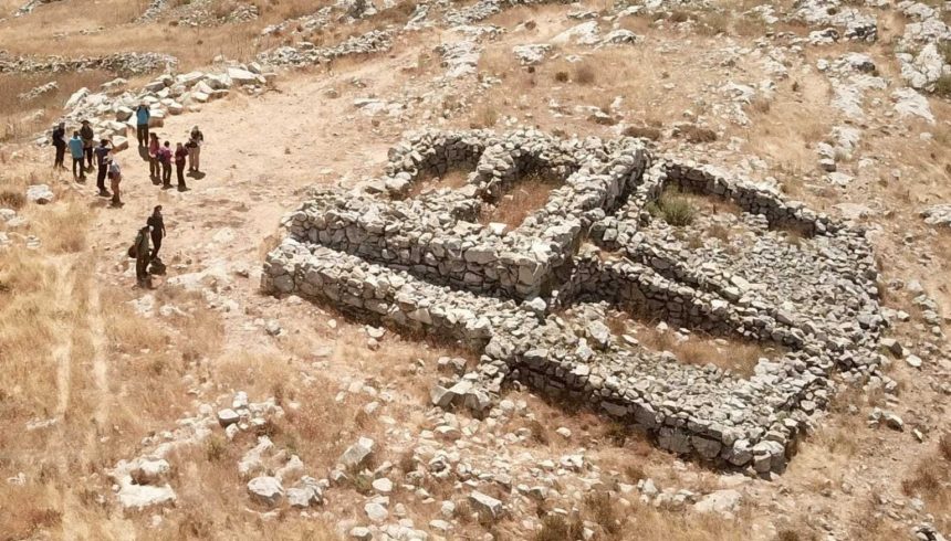 Ataque ao "Altar de Josué": vandalismo em local sagrado intensifica disputa cultural e religiosa entre judeus e palestinos. Foto: cdlidd.es