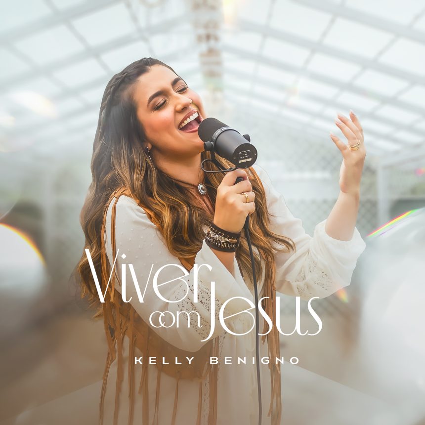 Kelly Benigno lança um single intitulado “Viver com Jesus”, conhecida pela sua diversidade em seu estilo musical, do pop ao country. Foto: Divulgação.