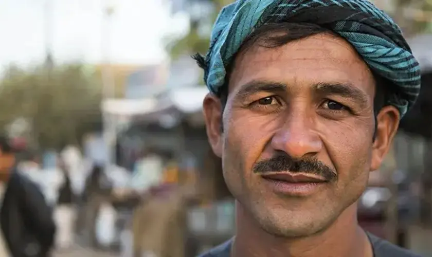 Phillip Xavier, ex-viciado em álcool, agora lidera um ministério para libertar cristãos perseguidos de trabalho forçado no Paquistão. Foto: Ilustrativa/Portas Abertas.