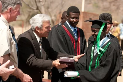 O Theological United Institute nasceu para capacitar líderes cristãos em meio à devastação da guerra no Sudão. Foto: Reprodução/Samaritan's Purse