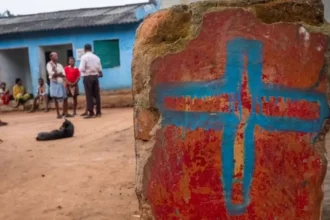 Cerca de 15 famílias cristãs tiveram suas necessidades básicas negadas por três meses por não negarem a Jesus em aldeia na Índia. Foto: Reprodução/ICC.