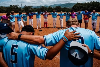 Ministério "Full Count Ministries" usa evangelismo no beisebol para fazer discípulos, com missões internacionais e ligas nos EUA. Foto: Reprodução/Instagram/Full Count Ministries