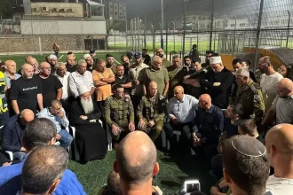 Primeiro-ministro de Israel promete retaliação após ataque de Hezbollah em Majdal Shams, resultando em 12 crianças mortas. Foto: Forças de Defesa de Israel