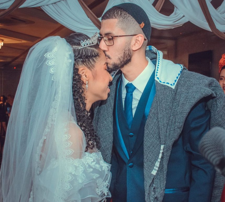 O casamento de Izabela Ryos e Akiva Eliahu foi realizado de maneira intimista, reunindo em média 200 convidados, sendo amigos e família. Foto: Divulgação.