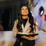 Aline Souza acaba de lançar mais um single inédito, intitulado "Eu Sou O Que Sou", com a participação especial da gravadora Musile Records. Foto: Divulgação.