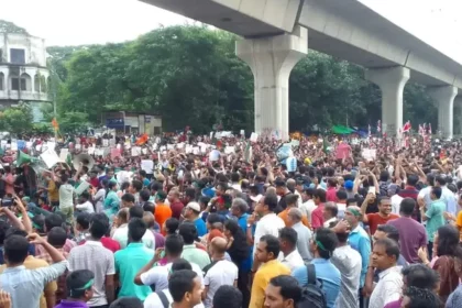 Desde o golpe militar, que ocorreu no mês passado, grupos islâmicos têm aterrorizado e ameaçado cristãos em Bangladesh. Foto: Reprodução/CSI