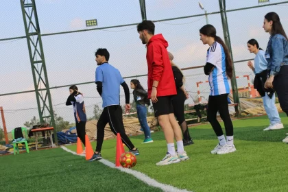 Treinamento de evangelismo em esportes no Iraque capacita jovens cristãos a viverem como discípulos de Jesus. Foto: Portas Abertas.