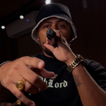 O rapper Felipe Lamark lançou o single "Eu Fico Firme", trazendo uma forte mensagem de reconexão espiritual. Foto: Divulgação.