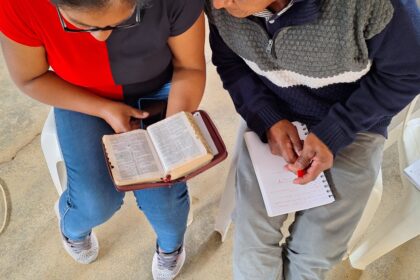 A Portas Abertas lançou o plano de leitura “Resiliência em tempos difíceis” em parceria com o aplicativo bíblico YouVersion. Foto: Portas Abertas.