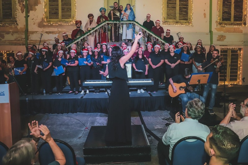 PUC-Campinas realiza hoje 2ª Cantata de Natal no Pátio dos Leões