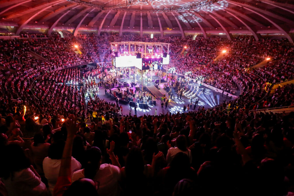 Juntas Conference reúne mais de 12 mil mulheres no Maracanãzinho