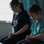 Menina com um buraco no coração é curada após cirurgia viabilizada pela fé e apoio do programa "Operação Bênção". Foto: Reprodução/CBN News