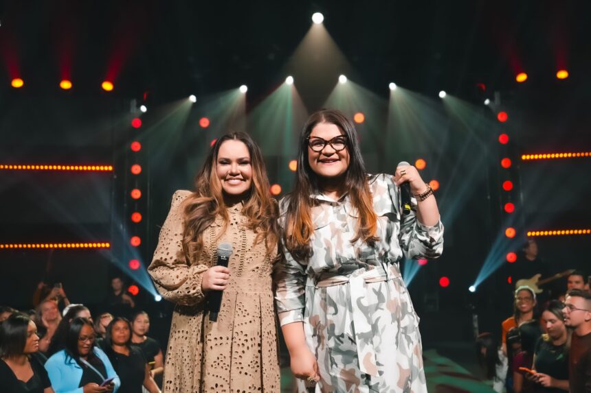 Sarah Farias lança 'Deus Preparou Tudo' com Midian Lima, gravada ao vivo e com mensagem de descanso e confiança em Deus. Foto: Divulgação.