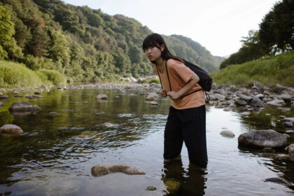 Descubra a história de uma cristã norte-coreana que enfrentou fome, perseguição e encontrou esperança em Jesus, desafiando todos os riscos. Foto: Portas Abertas.