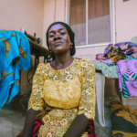 Cristã sobrevive ao cativeiro do Boko Haram na Nigéria, enfrenta perdas e reconstrói a vida com fé e apoio da igreja. Foto: Reprodução/Global Christian Relief