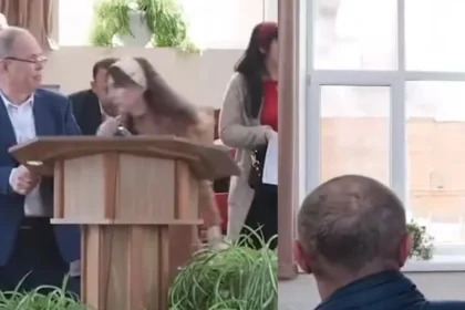 Durante culto cristão no nordeste da Ucrânia, mísseis russos atingiram a região, provocando pânico e deixando pelo menos 34 civis mortos. Foto: Reprodução/Instagram/Hoje no Mundo Militar