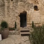 Milagres no Jardim do Túmulo em Jerusalém emocionam visitantes. Ex-muçulmano e turistas relatam curas, visões e experiências sobrenaturais. Foto: Reprodução/YouTube/Voe com a Tali