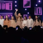 A cantora Sarah Farias lançou seu mais novo single, “Não Darei o Meu Louvor”, uma canção de adoração com forte mensagem espiritual. Foto: Divulgação.
