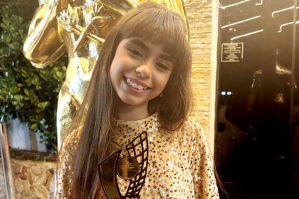 A cantora gospel Alassedaney Melo, de apenas 11 anos, foi a vencedora do Prêmio Promessa Gospel 2025, na categoria Projeto Infantil Talento. Foto: Divulgação.