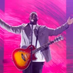 Samuel Messias apresentou recentemente sua nova canção, “Jeová Jireh”, uma emocionante releitura de uma composição própria. Foto: Divulgação.