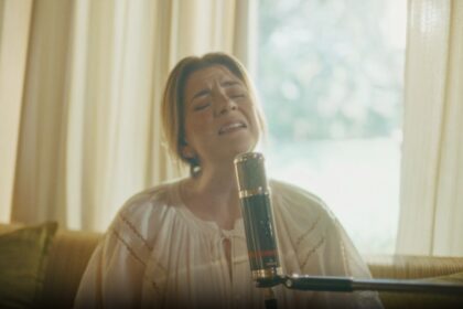 Laura Souguellis lança a primeira canção do projeto “As Minhas Orações Cantadas”, com distribuição da Onimusic. Foto: Divulgação