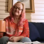 Uma mulher sem paladar por quatro anos testemunha cura instantânea após receber oração durante programa de TV cristão. Foto: Reprodução/CBN News