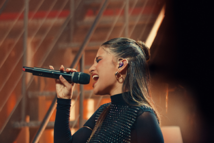 Após conquistar o público com suas participações marcantes no “Programa Raul Gil”, Lis Avancini lança o single “Excede o Entendimento”. Foto: Divulgação.