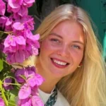 Jovem testemunha cura de depressão após experiência com Deus, superando traumas, vícios e vivendo transformação espiritual profunda. Foto: Revive.