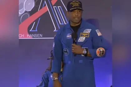 Piloto da NASA agradece a Deus após missão na Lua e emociona-se ao relatar experiência histórica durante coletiva da Artemis II. Foto: Captura de tela/Instagram/Fox News