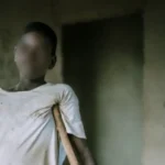 Menino cristão sobrevive a ataque terrorista na Nigéria e se recusa a negar Jesus diante de ameaças de morte. Foto: Global Christian Relief