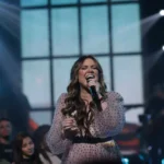 A cantora Sarah Farias iniciou uma nova fase em sua carreira com o lançamento do single “Eu Posso Orar Por Você”, divulgado recentemente. Foto: Divulgação.