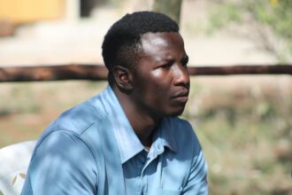 Evangelista é morto em emboscada de terroristas em Uganda após culto, gerando alerta sobre perseguição e segurança de cristãos no país. Foto: Ilustrativa/Unsplash.