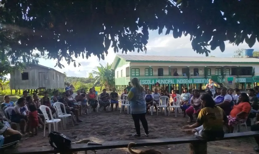 Missão realiza conferência no Amazonas voltada para mulheres indígenas e ribeirinhas, levando apoio espiritual e acolhimento. Foto: arquivo pessoal.