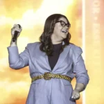 A cantora Midian Lima lança recentemente o single “O Rei da Glória”, faixa que encerra seu mais recente projeto audiovisual. Foto: Divulgação.