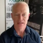 O ator de Hollywood, Neal McDonough, voltou a falar sobre a importância de Deus em sua vida durante uma entrevista recente. Foto: Reprodução/YouTube/CBN News