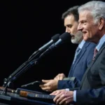 Ex-ateu entrega sua vida a Jesus durante pregação de Franklin Graham no Festival da Esperança em Madri, evento que reuniu milhares de pessoas. Foto: BGEA