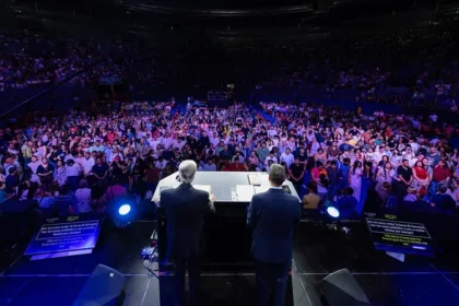Número de igrejas na Espanha dobra em uma década, impulsionado por grandes eventos cristãos e maior presença evangélica na sociedade. Foto: Franklin_Graham/X