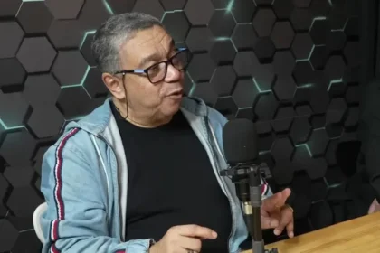 Ex-travesti testemunha como um encontro com Cristo transformou sua vida, restaurou sua identidade e lhe deu uma nova missão. Foto: Reprodução/YouTube/Follow Me Cast