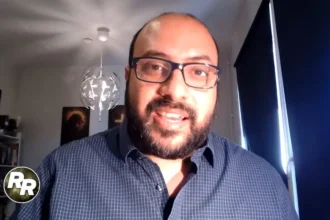 Descendente de Maomé relata sonhos com Jesus, entrega sua vida a Cristo e testemunha transformação pelo Evangelho. Foto: Reprodução/YouTube/CBN News