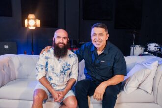 Gerson Borges lança “Feche os Olhos”, álbum de MPB cristã que une oração, contemplação e brasilidade, com participação do Coletivo Candiero. Foto: Divulgação.