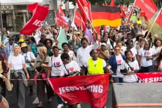 Milhares de cristãos participaram da Marcha para Jesus em Berlim, na Alemanha, em um momento marcado pela proclamação do Evangelho pelas ruas. Foto: Captura de tela/YouTube/The Matengos Family