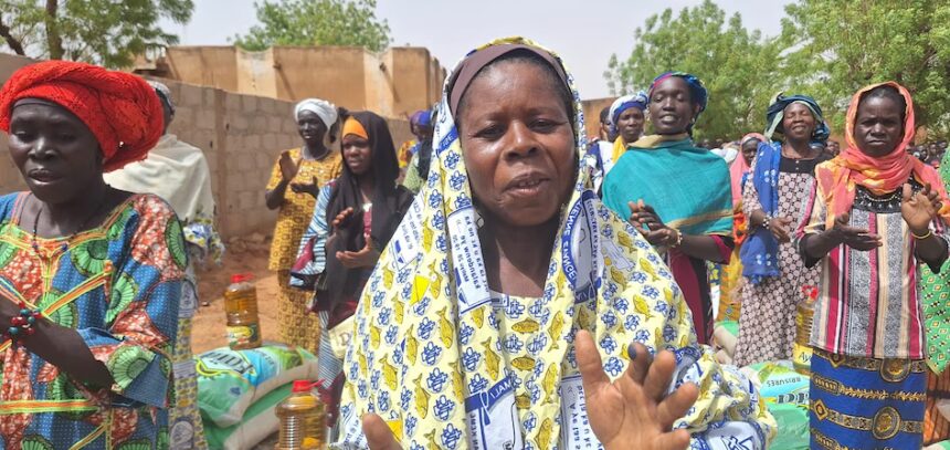 Cristãos no Mali recebem ajuda emergencial após serem forçados a deixar suas casas devido à violência extremista e à perseguição. Foto: Reprodução/Portas Abertas.
