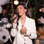 O hit “Um Novo Dia”, versão do sucesso “One More Day”, do grupo americano Sons Of Sunday, ganha versão na voz da cantora Tawany Camargo. Foto: Divulgação.