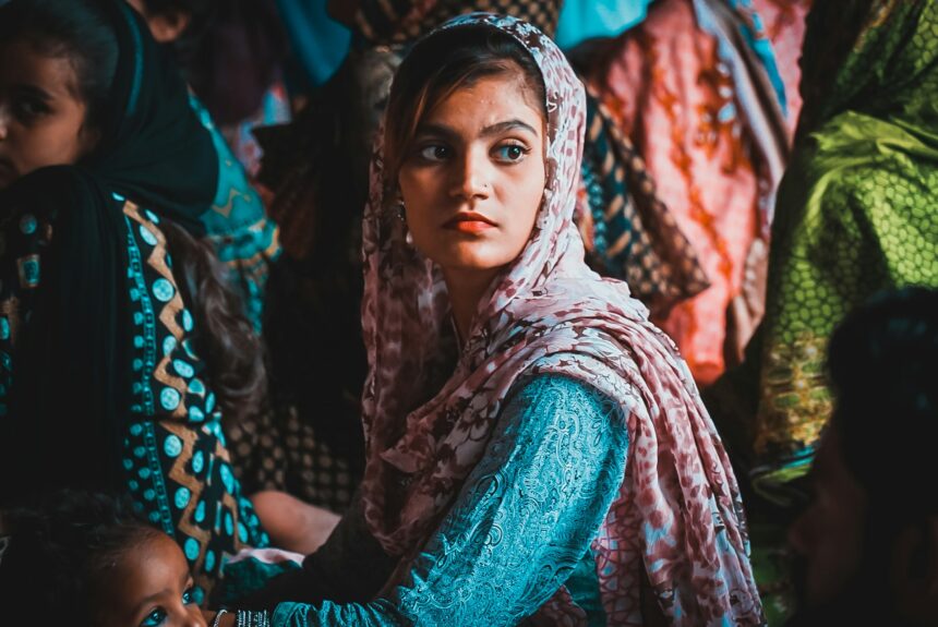 Violência no Nepal aumenta tensão entre hindus e muçulmanos e gera preocupação entre cristãos, que adotam medidas de segurança. Foto: Representativa/Unsplash.