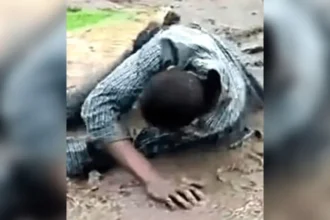 Cristão na Uganda é espancado pelos próprios filhos após deixar o Islã e aceitar Jesus, precisando ser hospitalizado. Foto: Reprodução/Morning Star News