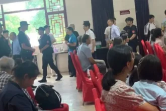 Cristãos na China são detidos durante reunião de igreja doméstica; líderes idosos permanecem sob custódia das autoridades em Chengdu. Foto: International Christian Concern
