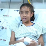 Safira Emanuele, de 12 anos, agradeceu a Deus após sobreviver a um ataque de abelhas em Ibirité, na região metropolitana de MG. Foto: Reprodução/g1/Fantástico