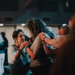 Número de cristãos no Reino Unido chegou a 5,5 milhões de pessoas, segundo uma pesquisa realizada pela Whitestone. Foto: Representativa/Unsplash.