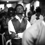 Perseguição na Nigéria se intensifica com cristãos mortos e sequestrados em ataques armados no estado de Kaduna, deixando famílias em pânico. Foto: Representativa/Unsplash.